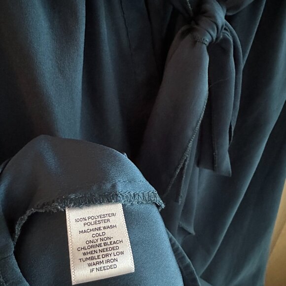 LOFT Women's Blue Sleeveless Tie-Neck Silky Shirt Blouse Top - Size S - Picture 3 of 6